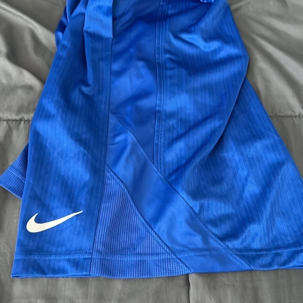 Nike Tonal Pinstripe Basketball Shorts Blue Size Large